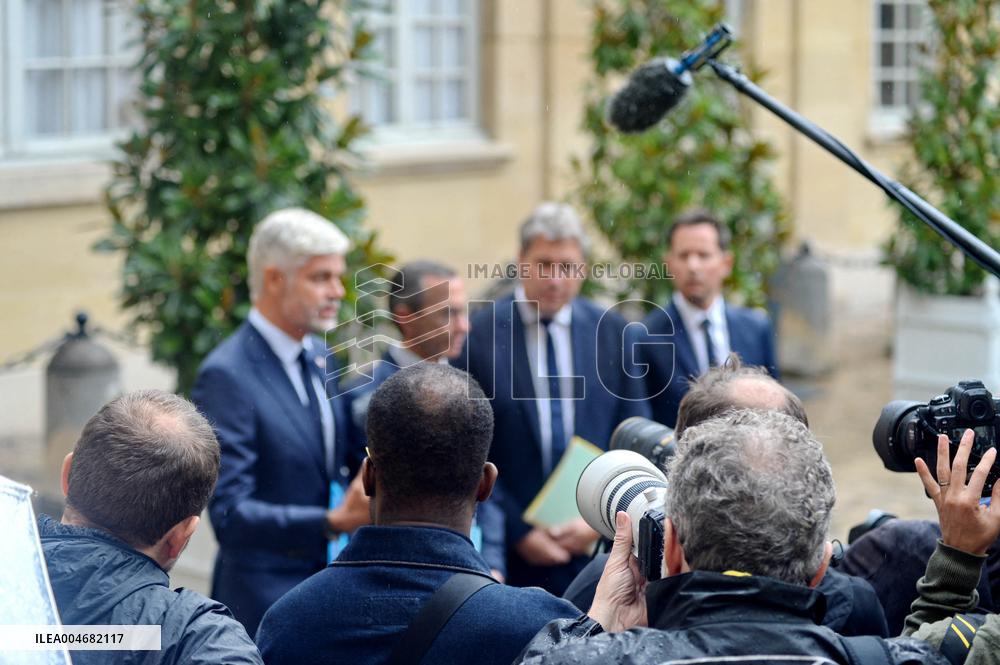 French PM Francois Bayrou Meets Les Republicains Leaders in Paris