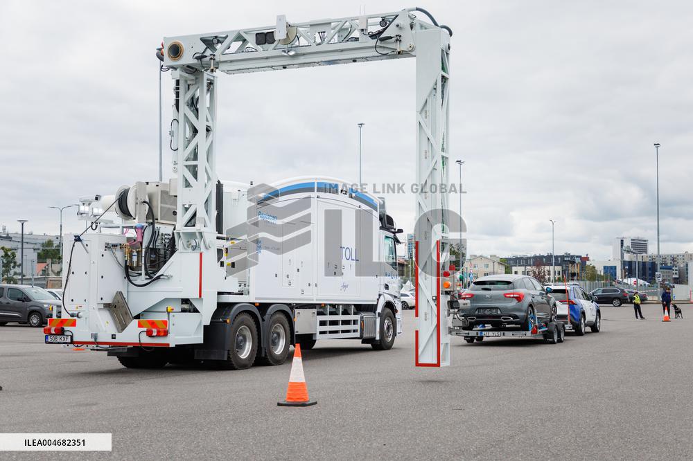 The mobile X-ray system for the Estonian Tax and Customs Board