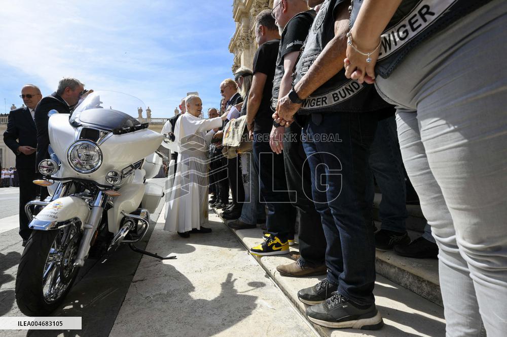 Pope Leo XIV Leads The General Audience - Vatican