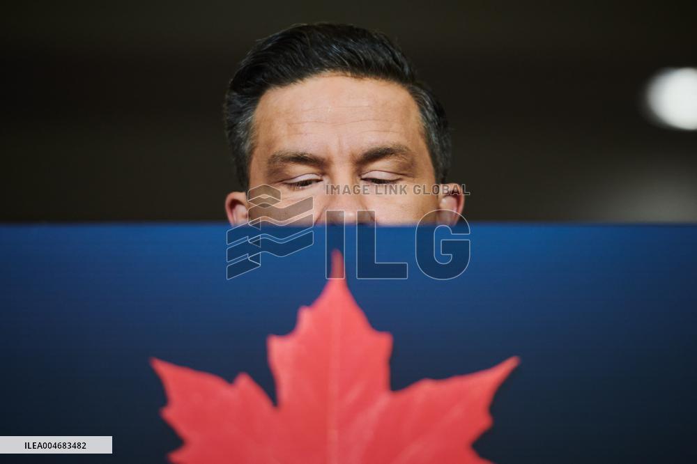 Pierre Poilievre Addresses Press In Mississauga - Canada