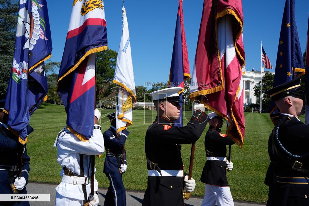 Donald Trump Greets Karol Nawrocki - Washington