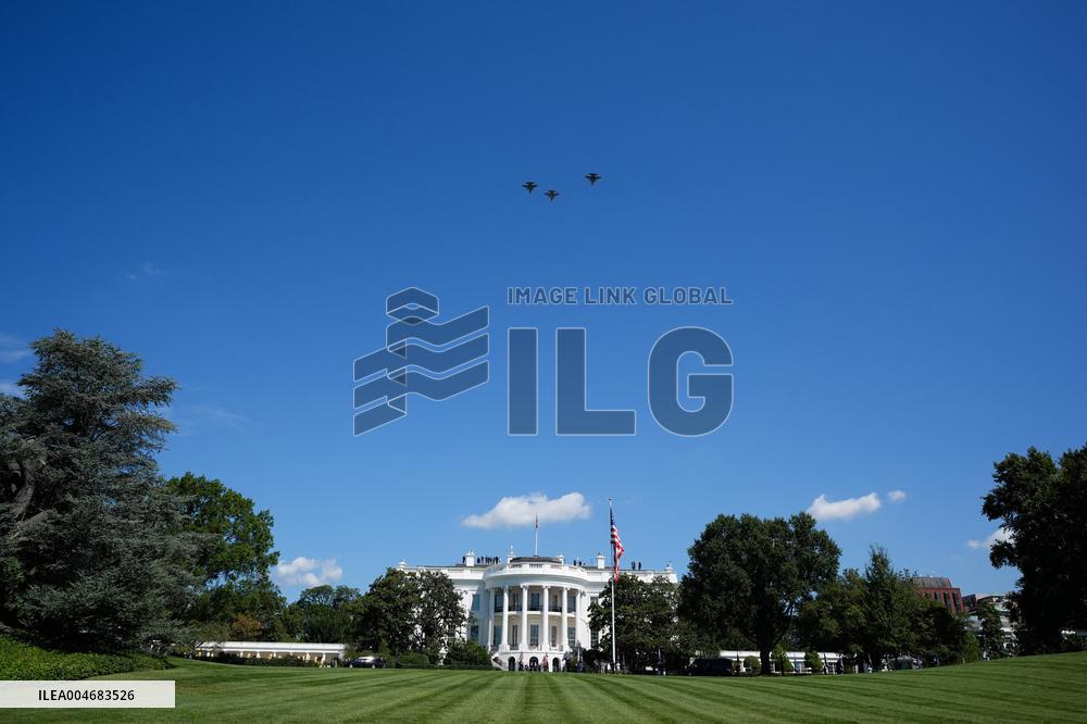 Donald Trump Greets Karol Nawrocki - Washington