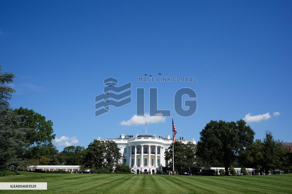 Donald Trump Greets Karol Nawrocki - Washington