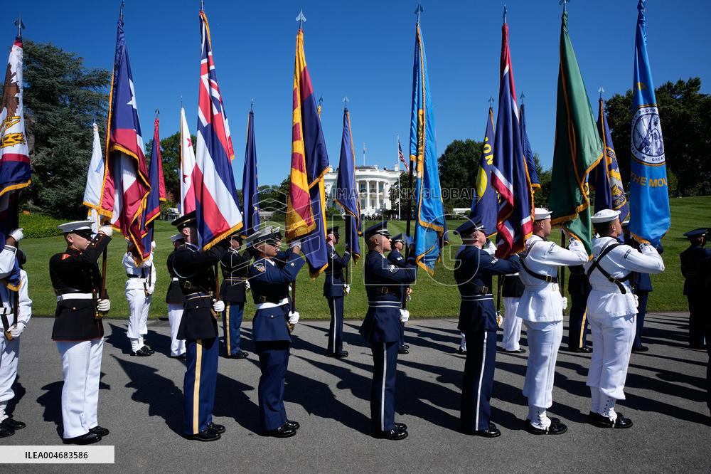 Trump greets President Karol Nawrocki of Poland on the South Portico of the White House