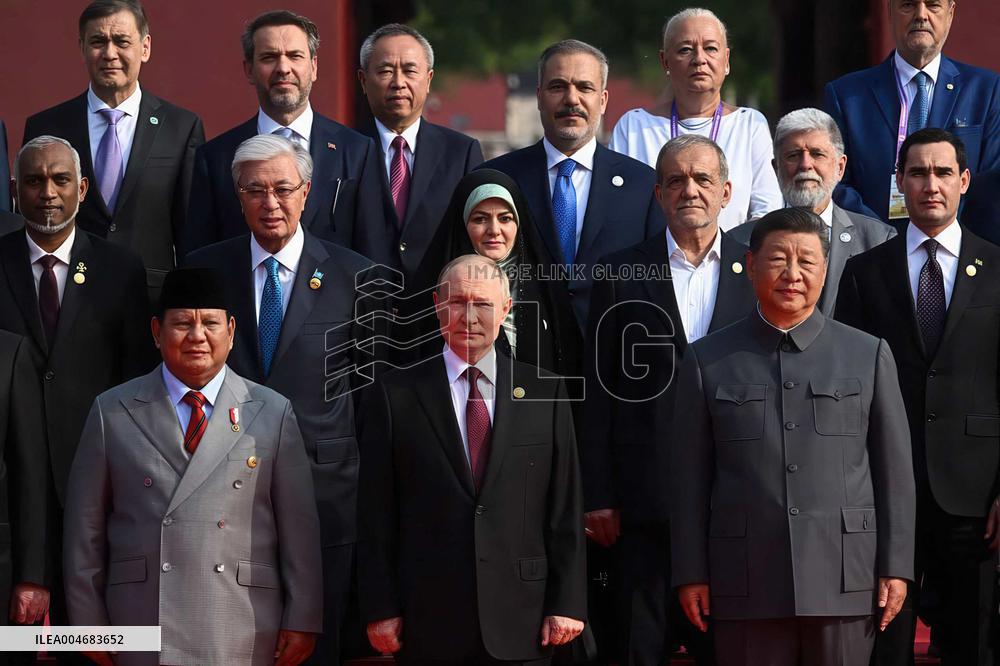 Iranian President Masoud Pezeshkian visting China