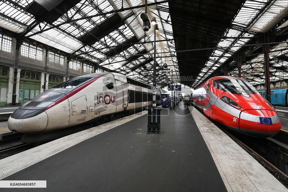 Trenitalia railway line in Paris FA