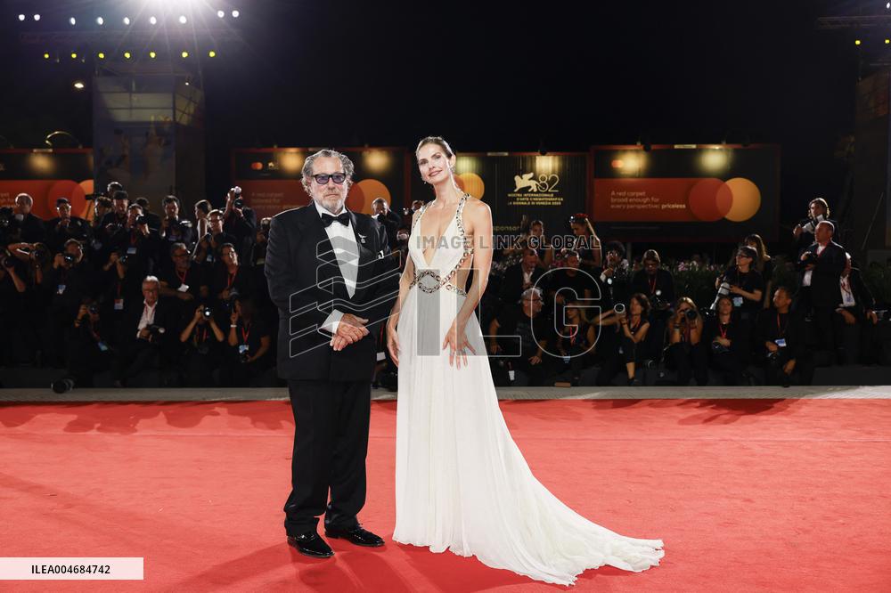Venice - Red carpetl Cartier Glory To The Filmmaker Award 2025 and the "In the Hand of Dante" MP