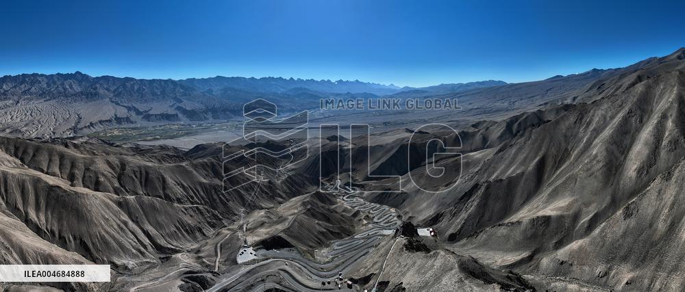 Winding Panlong Ancient Road in Kashgar