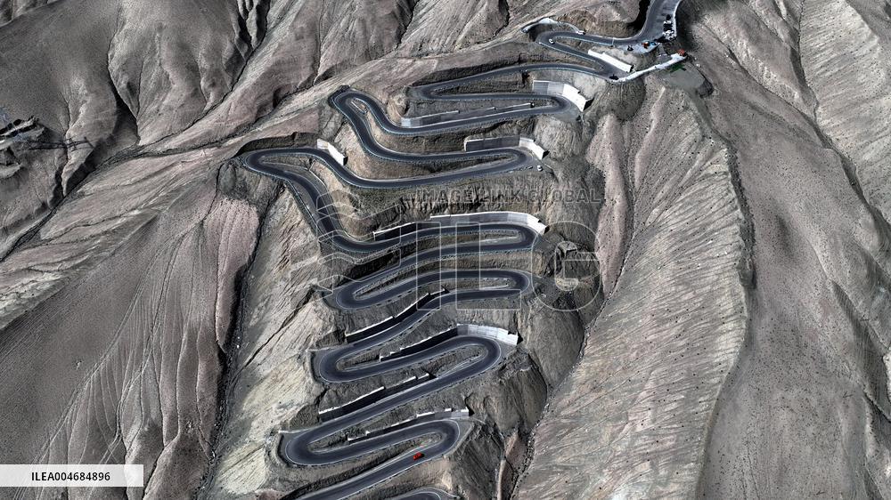 Winding Panlong Ancient Road in Kashgar
