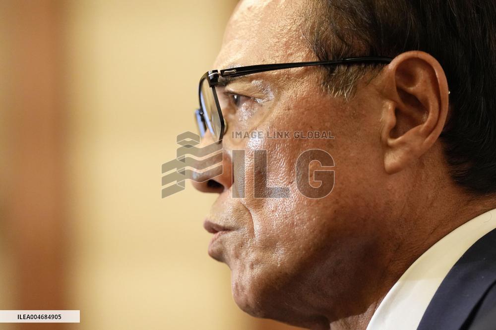 Ex-Suntory Chairman Niinami