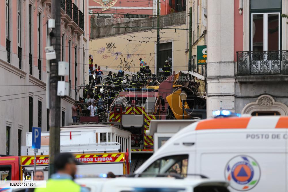 Lisbon Gloria Funicular Derailment Kills 15, Injures 18