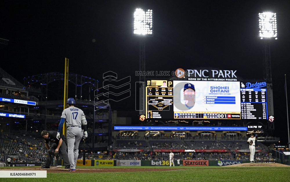 Baseball: Dodgers vs. Pirates