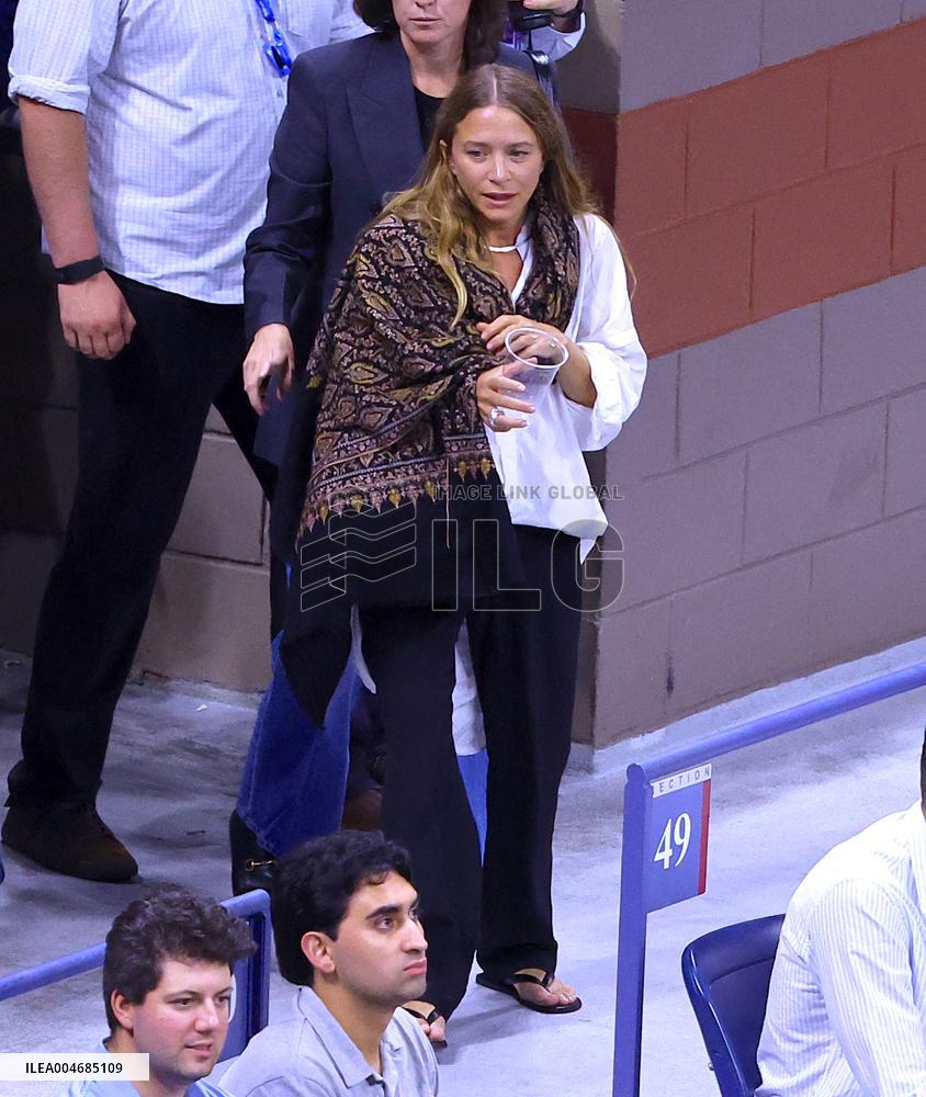 US Open - Mary Kate Olsen In The Stands