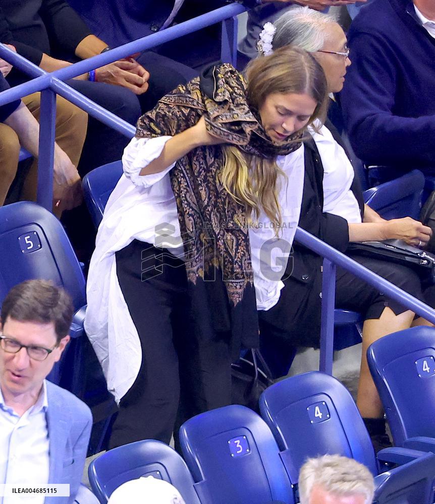 US Open - Mary Kate Olsen In The Stands