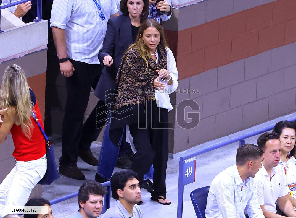 US Open - Mary Kate Olsen In The Stands