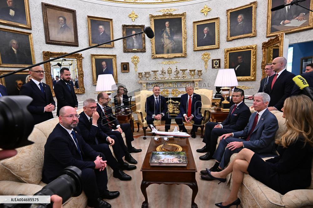 Trump and President Nawrocki of Poland Bilateral Meeting - Washington