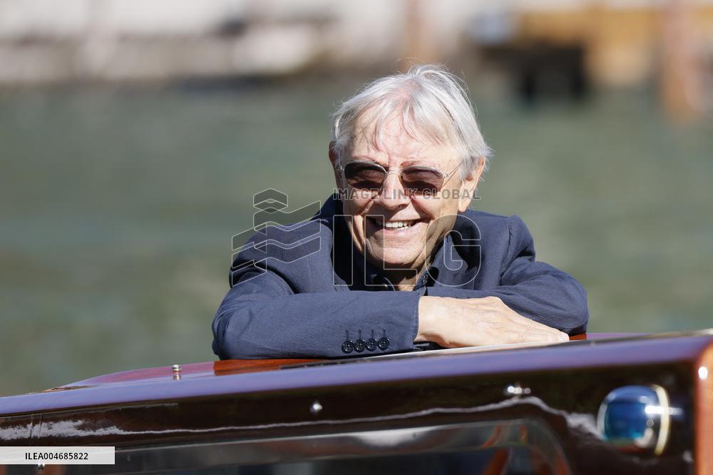 Venice - Arrival Milo Manara MP