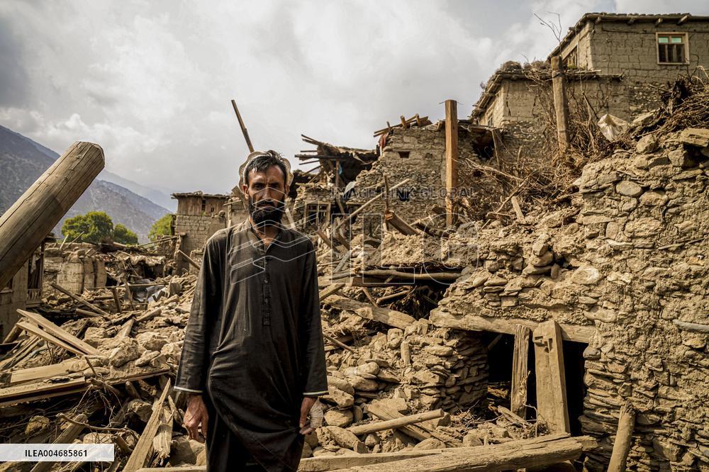 Searchers Retrieve Bodies as Afghan Quake Toll Expected to Rise - Afghanistan