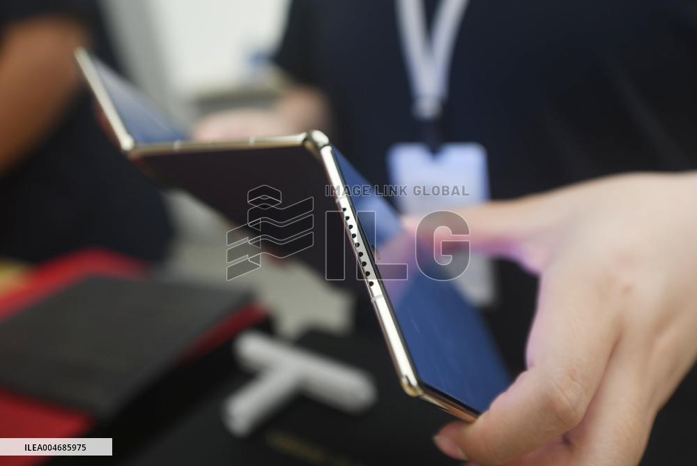 Huawei Mate XTs Triple Folding Smartphone