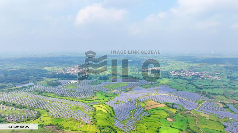 Barren Mountains Photovoltaic Industry