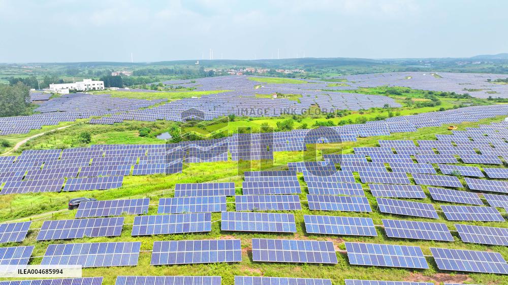 Barren Mountains Photovoltaic Industry