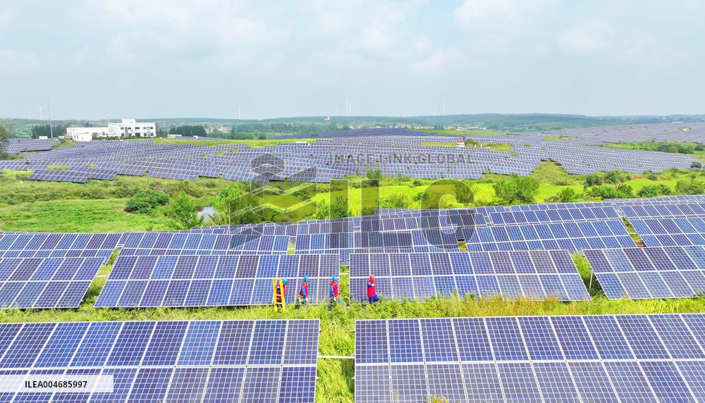 Barren Mountains Photovoltaic Industry
