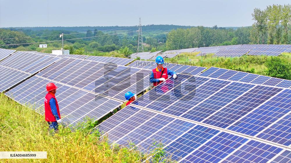 Barren Mountains Photovoltaic Industry