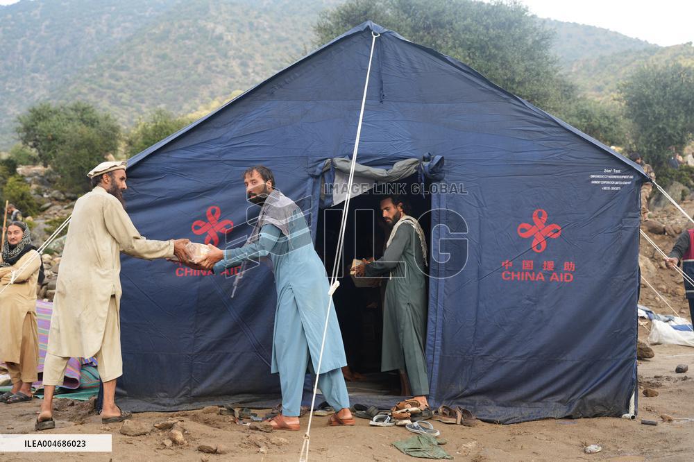 Searchers Retrieve Bodies as Afghan Quake Toll Expected to Rise - Afghanistan