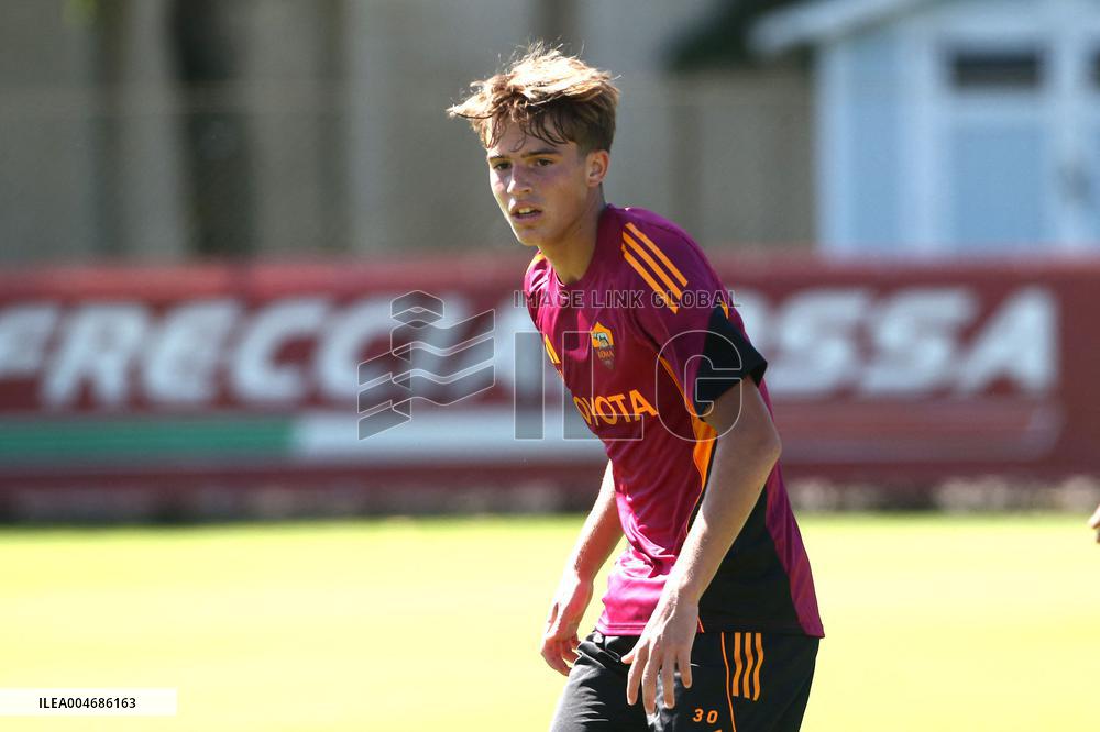 CALCIO - Amichevole - AS Roma vs Roma City