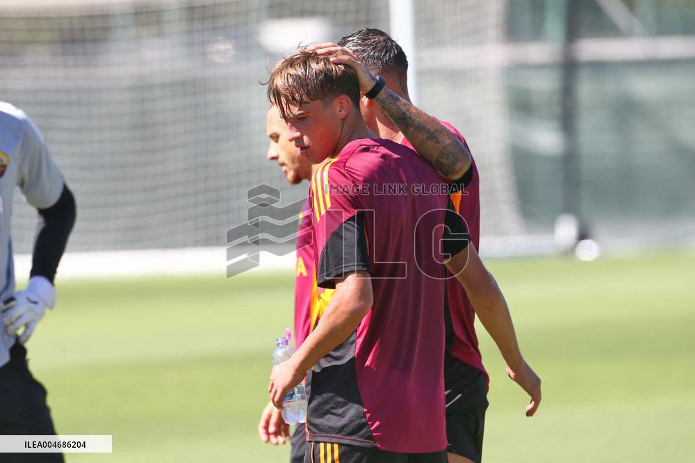 CALCIO - Amichevole - AS Roma vs Roma City