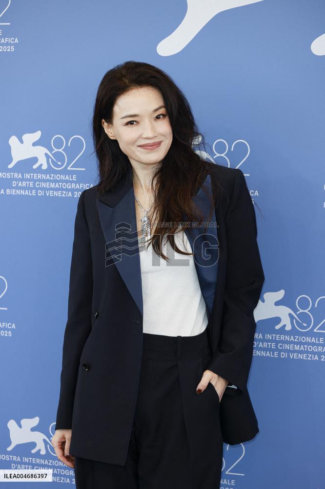 Venice - Photocall film  "Nuhai" (Girl) MP