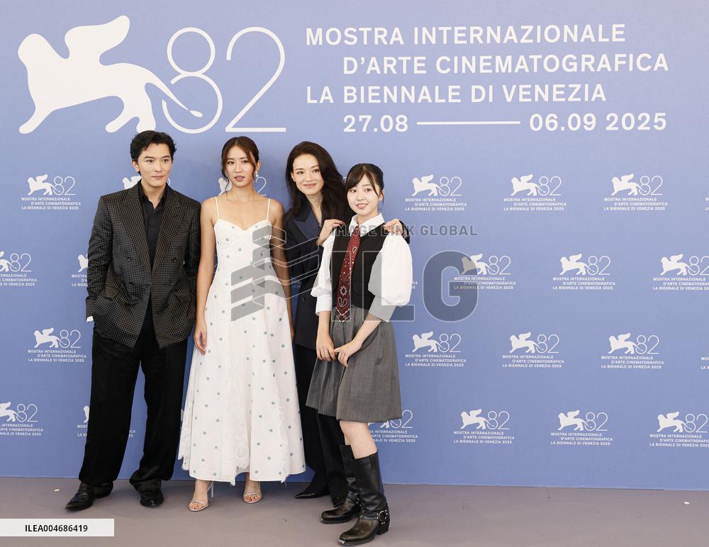 Venice - Photocall film  "Nuhai" (Girl) MP