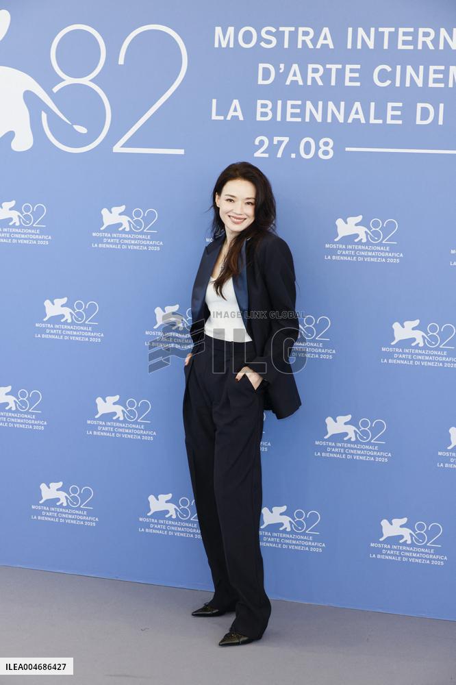 Venice - Photocall film  "Nuhai" (Girl) MP