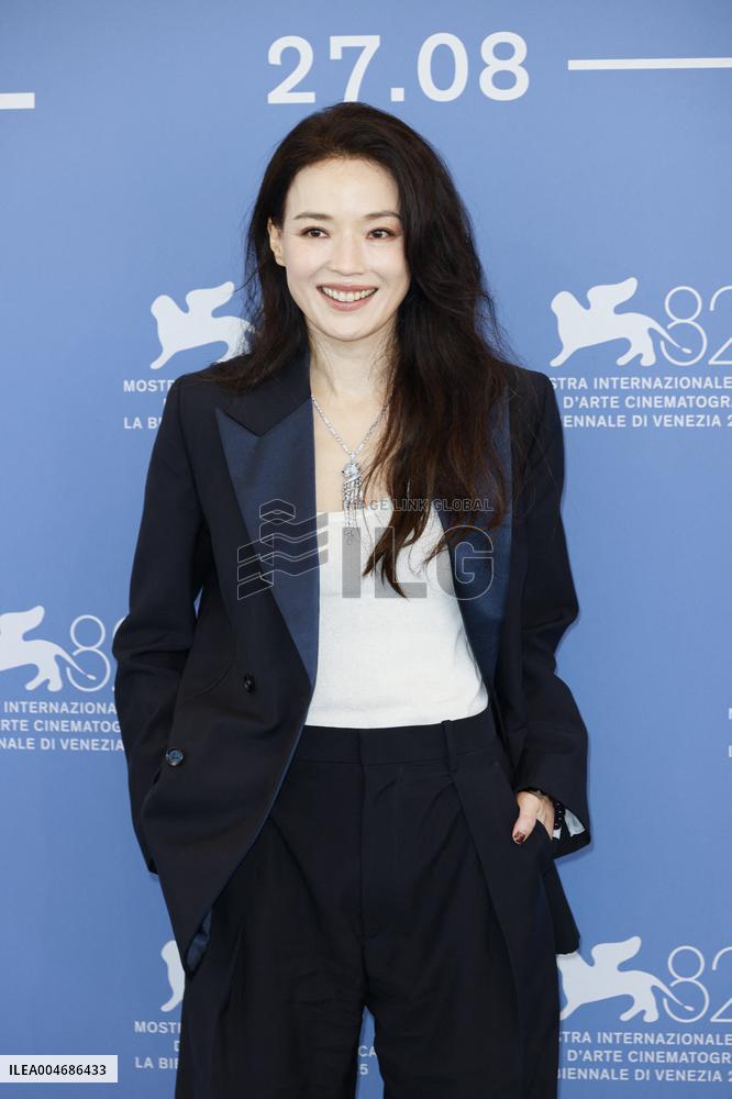 Venice - Photocall film  "Nuhai" (Girl) MP