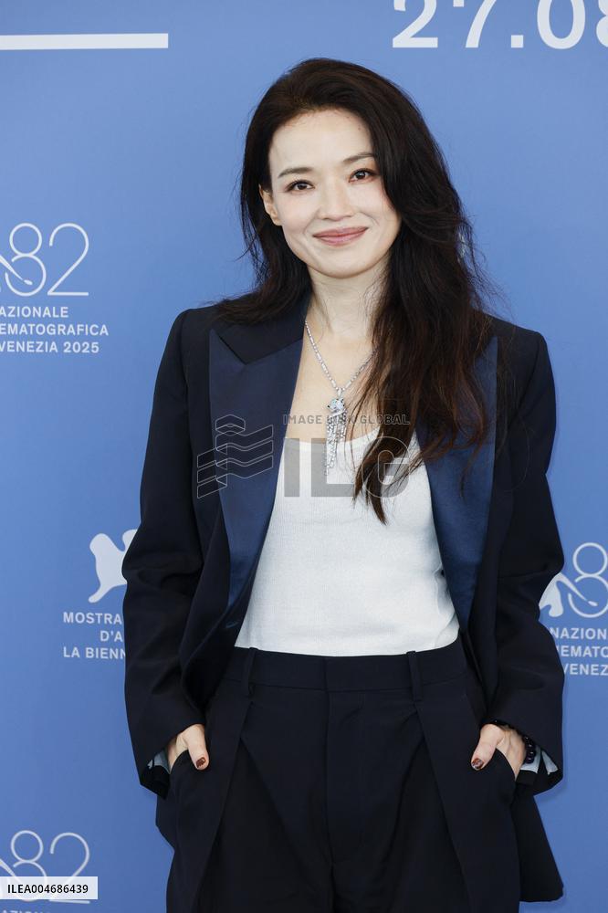 Venice - Photocall film  "Nuhai" (Girl) MP