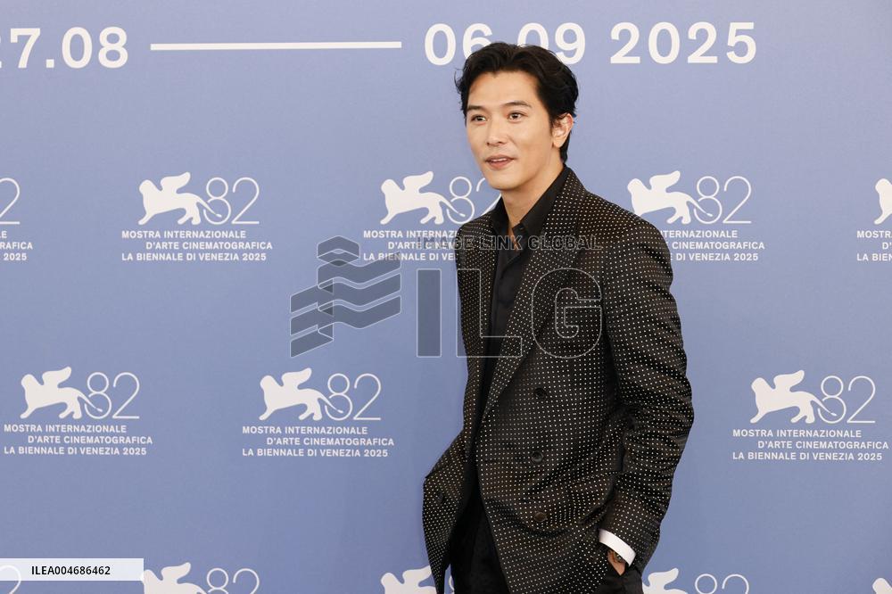 Venice - Photocall film  "Nuhai" (Girl) MP