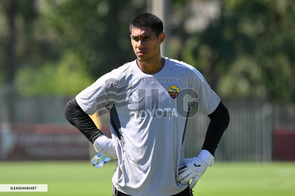 CALCIO - Amichevole - AS Roma vs Roma City