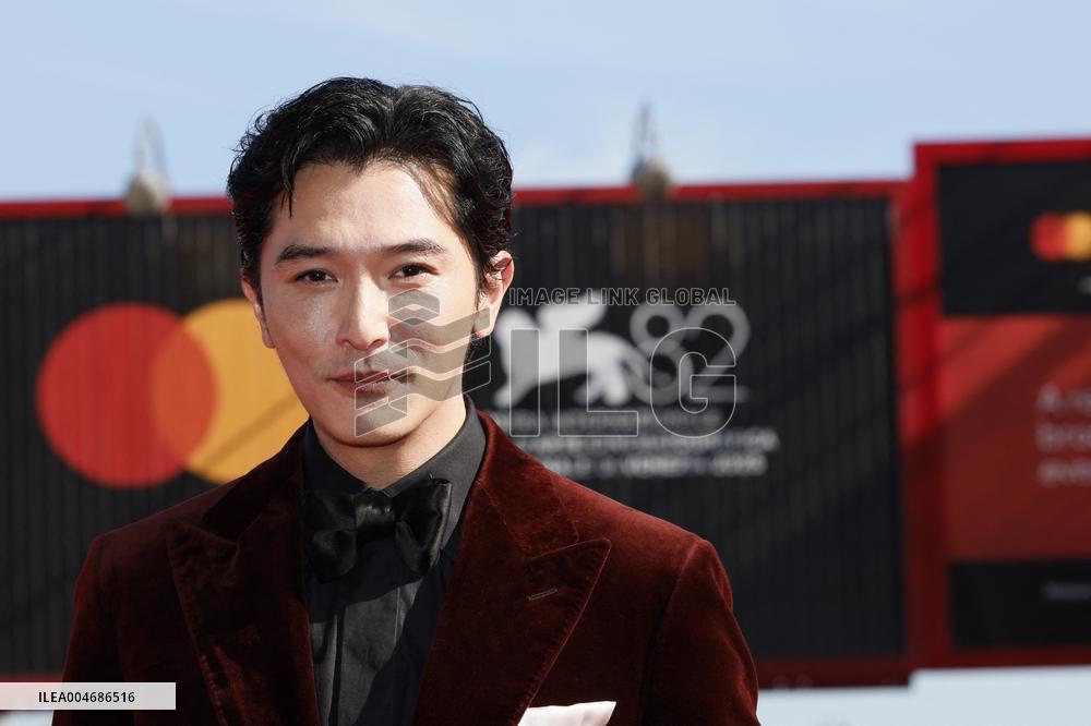 Venice - Red carpet film  "Nuhai" (Girl) MP