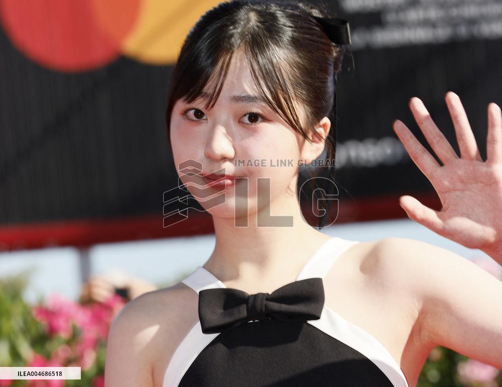 Venice - Red carpet film  "Nuhai" (Girl) MP