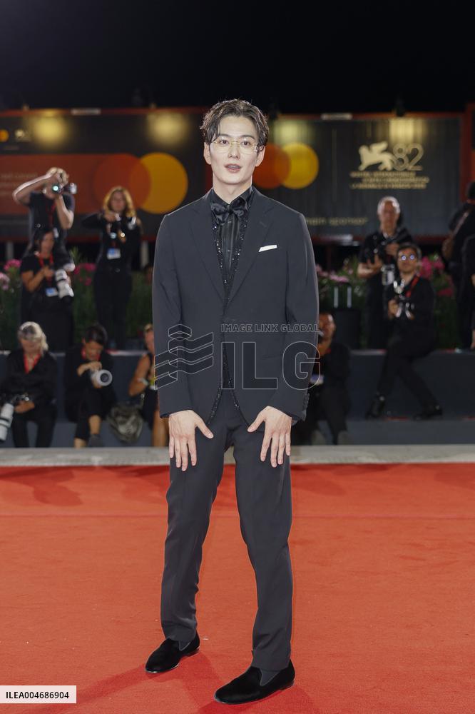 Venice - Red carpet film   "Hateshinaki Scarlet (Scarlet)" MP