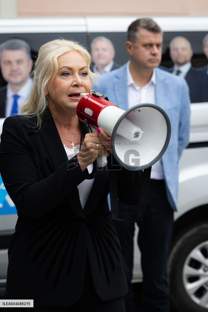 Protest against the vehicle tax