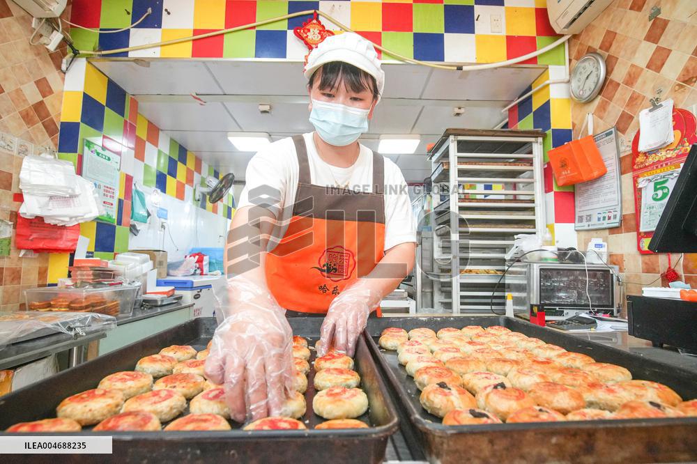 Mooncakes Manufacturing in Huzhou