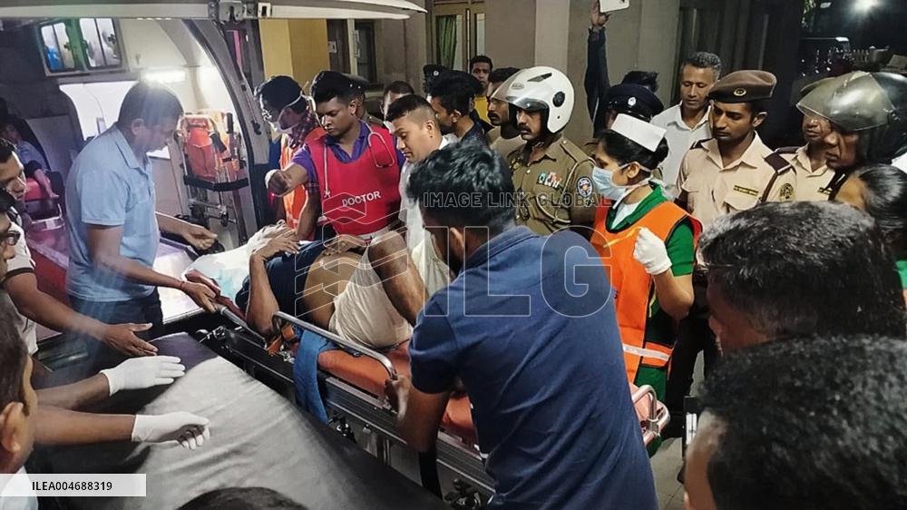 Sri Lanka Bus Crash Leaves 15 Dead