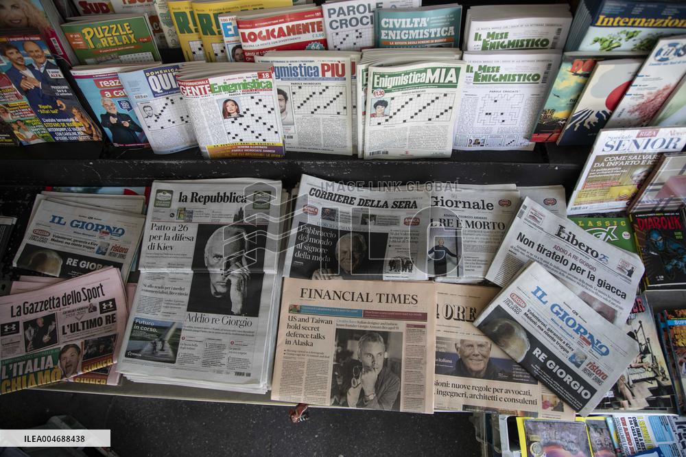 Newspapers Highlight Death Of Giorgio Armani In Milan - Italy