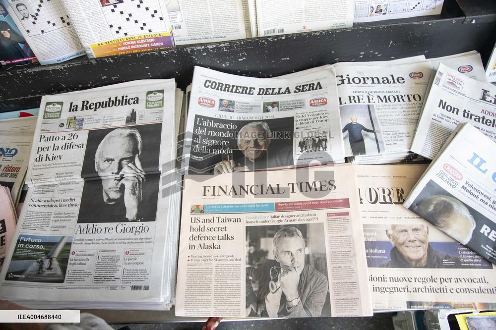 Newspapers Highlight Death Of Giorgio Armani In Milan - Italy