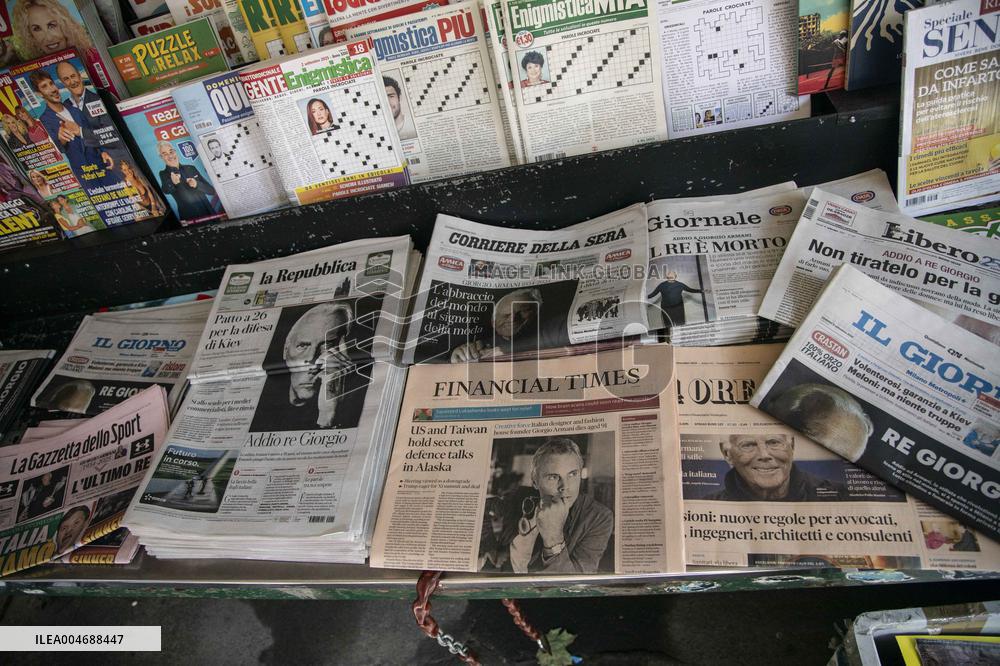 Newspapers Highlight Death Of Giorgio Armani In Milan - Italy