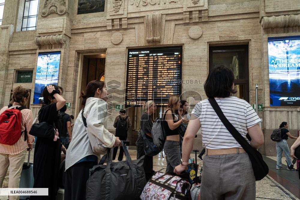 Train Strike Day At Milan Central Station - Italy