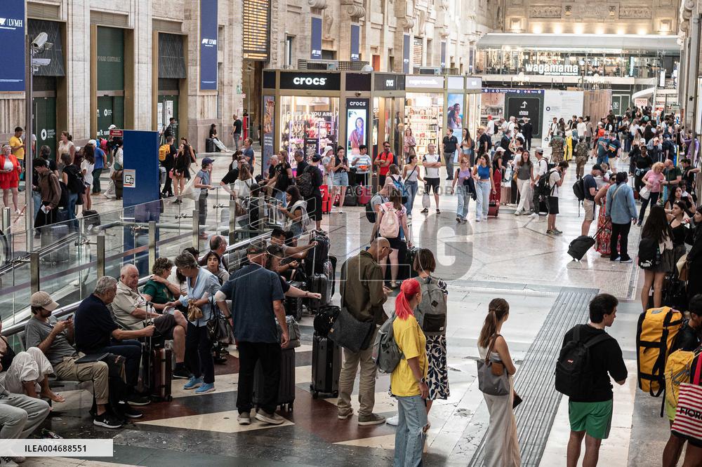 Train Strike Day At Milan Central Station - Italy