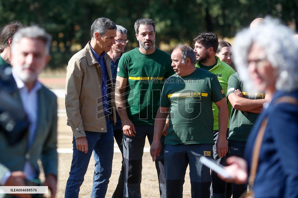 Sanchez Visits the Forestry Brigade Base in Tabuyo Del Monte - Spain