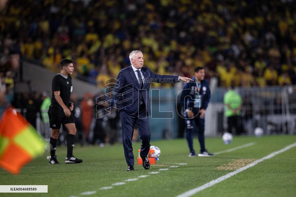 FIFA World Cup South American Qualifiers - Brazil v Chile